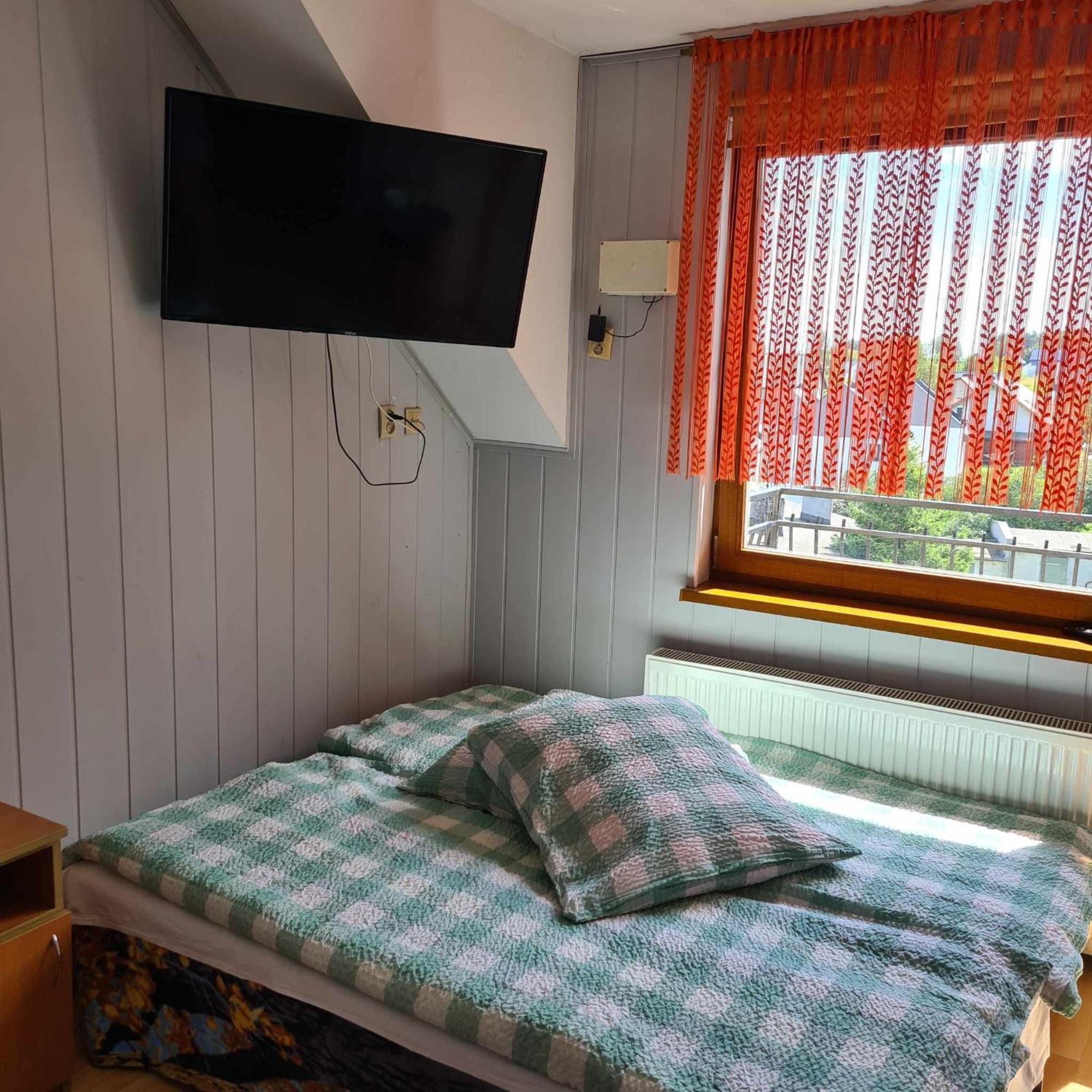 Dom Wczasowy Mikus Homestay *